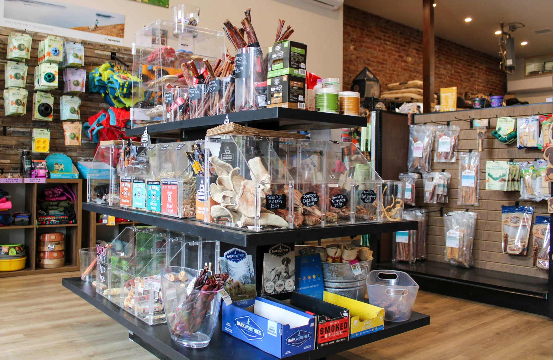 Pawsitively Native Pet Boutique in Gunnison Valley